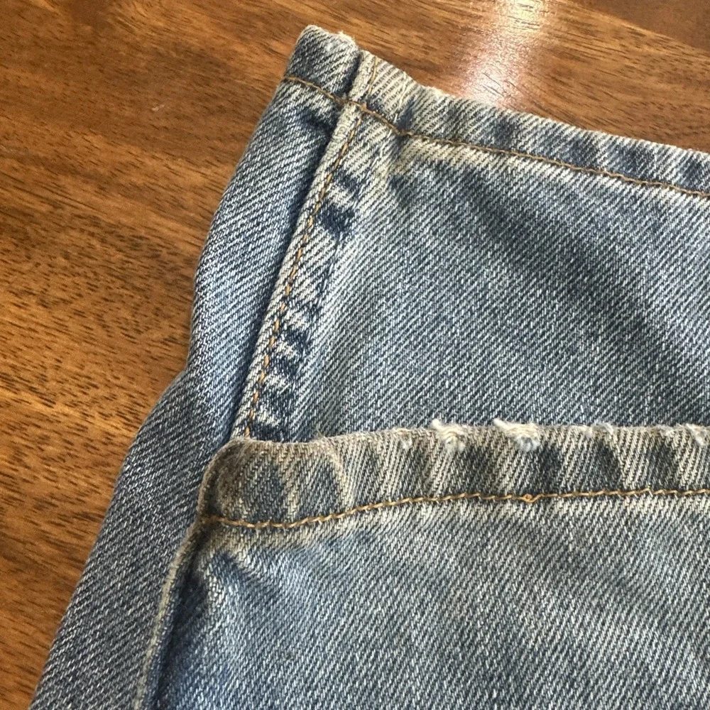 Vintage Levi's 550 Relaxed Fit Jeans Men's Size 40x34 Distressed